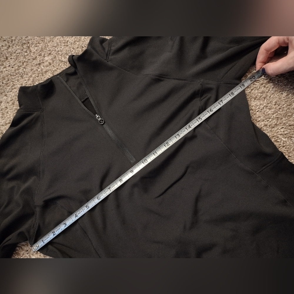 Layer 8 Black Quarter-Zip Sweatshirt Large - Picture 10 of 11